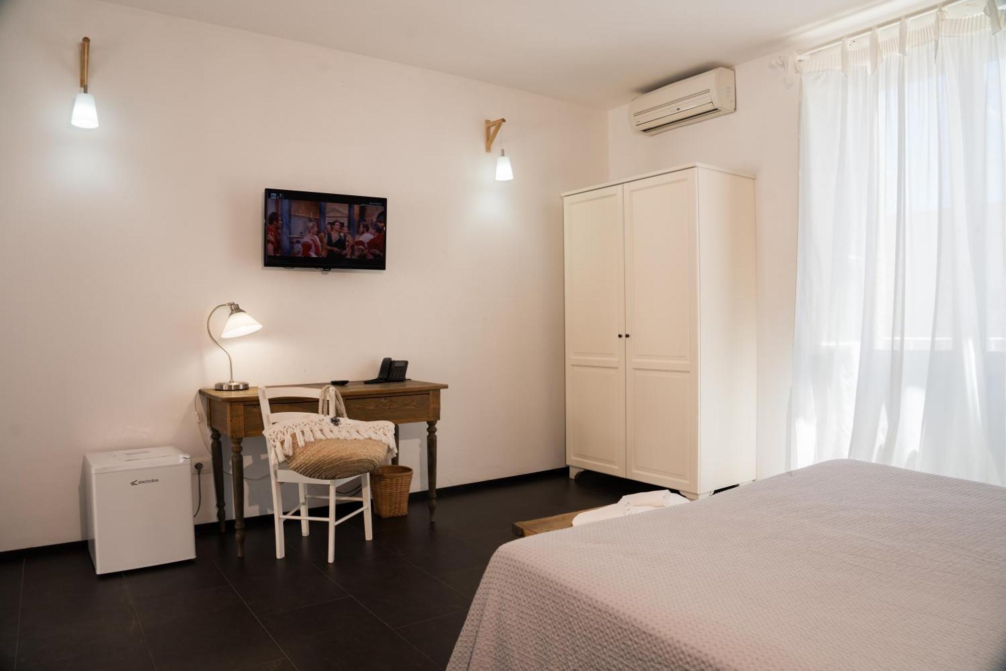 Boutique Hotel Molo S Lucia Syracuse Esterno foto