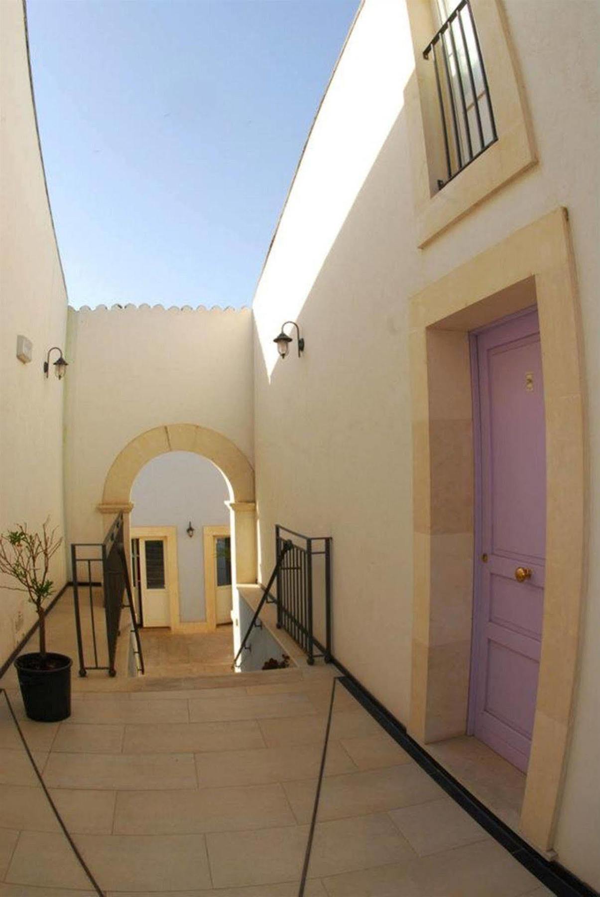 Boutique Hotel Molo S Lucia Syracuse Esterno foto