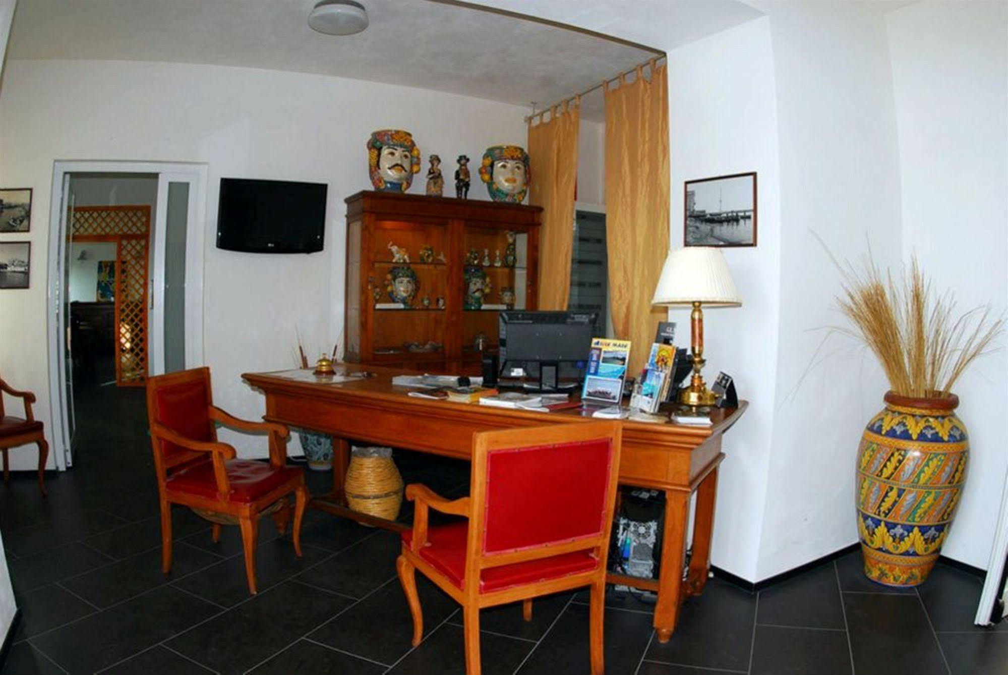 Boutique Hotel Molo S Lucia Syracuse Esterno foto