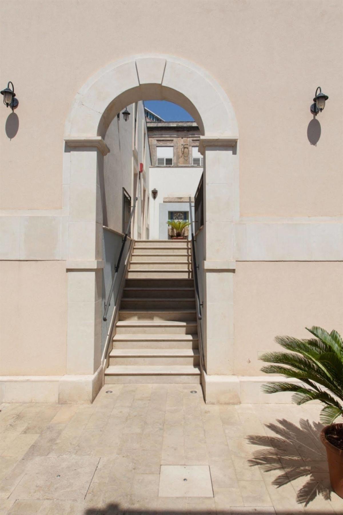 Boutique Hotel Molo S Lucia Syracuse Esterno foto