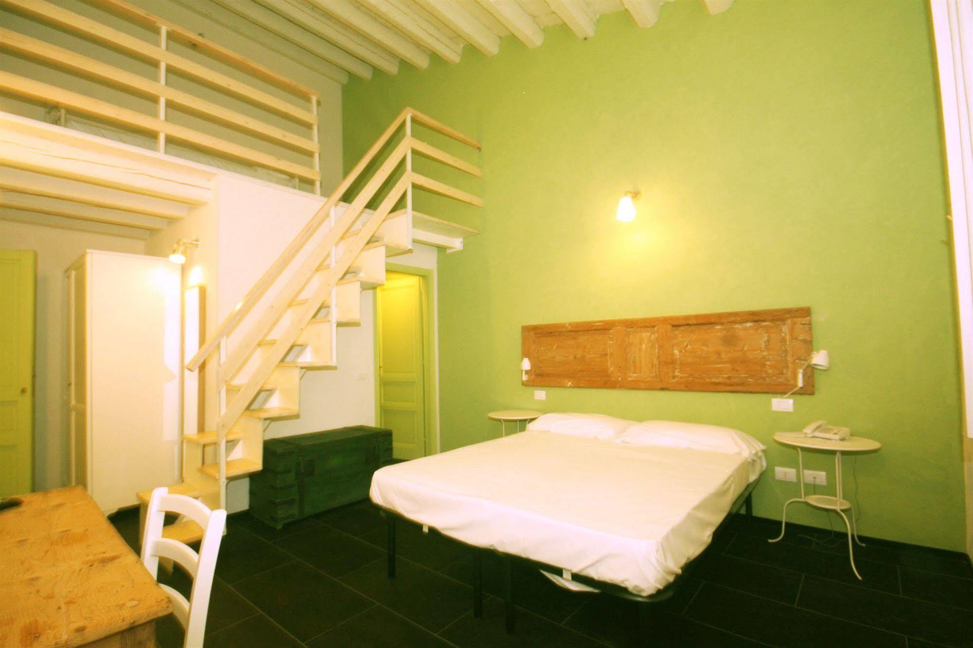 Boutique Hotel Molo S Lucia Syracuse Esterno foto
