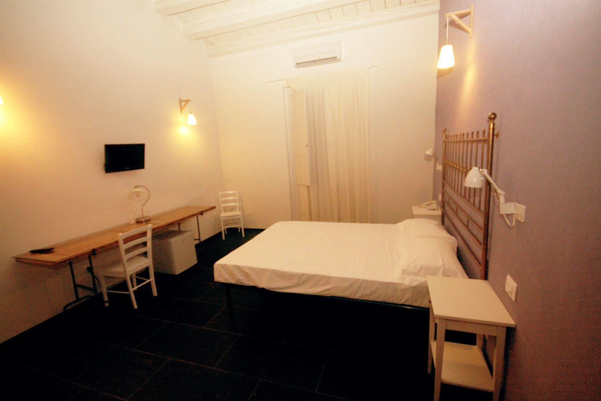 Boutique Hotel Molo S Lucia Syracuse Esterno foto