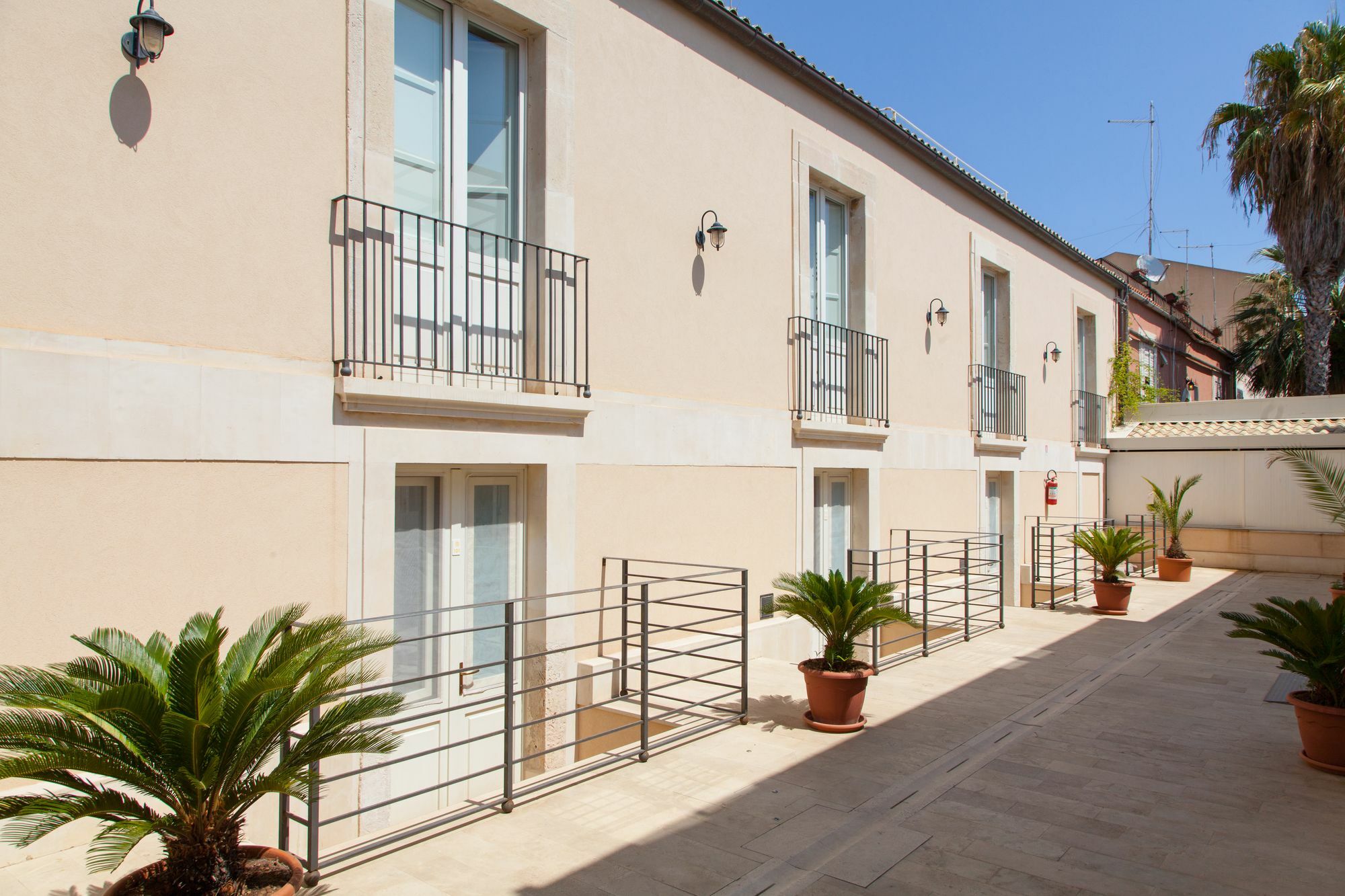 Boutique Hotel Molo S Lucia Syracuse Esterno foto